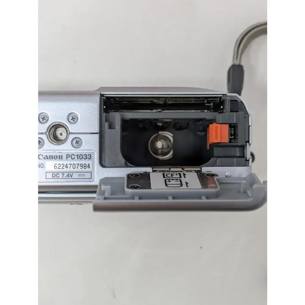 Canon Power Shot S45 AIAF Megapixels 4.0 Digital Camera PC1033-For Parts - Picture 9 of 11
